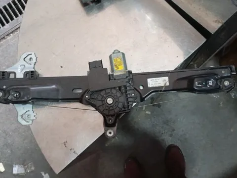 Γρύλος Παραθύρου Ηλεκτρικός Εμπρός Αριστερός 6pin  για NISSAN QASHQAI (2014 - 2017) ( J11 ) SUV - ΕΚΤΟΣ ΔΡΟΜΟΥ - 5dr , RENAULT KADJAR (2016 - ) SUV- ΕΚΤΟΣ ΔΡΟΜΟΥ - 5dr * O*