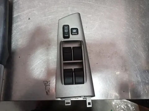 Διακόπτης Παραθύρων Κεντρικός Αριστερής 4πλός 24pin για TOYOTA COROLLA (2002 - 2004) (E120) Hatchback - 5dr (KM22) , (2004 - 2007) (E120) 