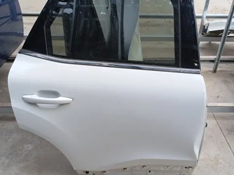 Πόρτα Πίσω Δεξιά (Όχι Πολύ Καθαρή) (Χωρίς Φάσα) για CITROEN C4 (2020 - ) *Γ*