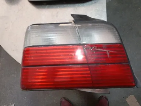  Πλακέτα Φανού Πίσω Αριστερό για BMW 3 Series (1990 - 1995) (E36) , (1995 - 2000) (E36 F-L) 