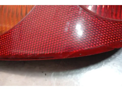 Φανάρι Πίσω Δεξί Ραγισμένο Χωρίς Πλακέτα για RENAULT MEGANE (1999 - 2002) (LA) (DA) (EA) (KA)  - 