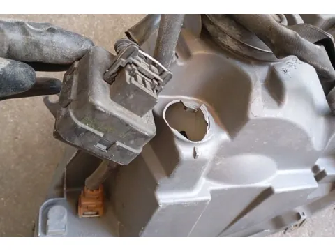 Φανάρι Εμπρός Δεξί Ελαττωματικό για TOYOTA YARIS (2003 - 2005) (XP10)  - 