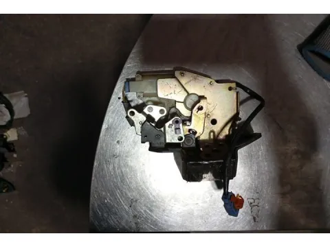 Ηλεκτρομαγνητική Κλειδαριά Καπού Πίσω - Μπαγκάζ 2pin για HONDA CIVIC (2001 - 2003) (EP - S - U - V - M) Hatchback - 3dr  - 