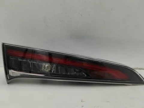 Φανάρι Πίσω Αριστερό Καπού LED για TOYOTA COROLLA (2018 - ) HYBRID Ηatchback - 5dr