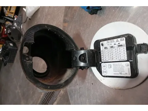 Πορτάκι Βενζίνης για SKODA FABIA (2015 - 2018) (NJ) Hatchback - 5dr  - 