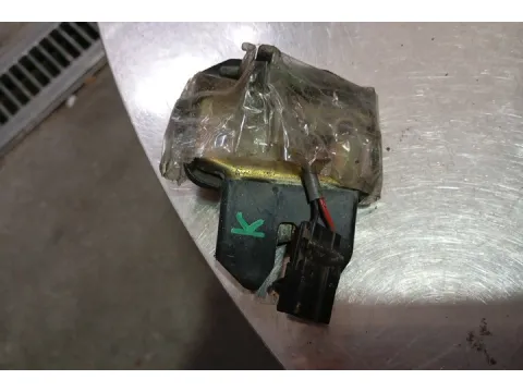 Ηλεκτρομαγνητική Κλειδαριά Καπού Πίσω - Μπαγκάζ 2pin για NISSAN PRIMERA (1996 - 1999) (P11) Sedan - 4dr , (1999 - 2001) (P11)  - 