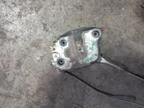 Κλειδαριά μηχανική Εμπρός Δεξιά για TOYOTA COROLLA (1987 - 1992) (EE90) Liftback - 5dr 