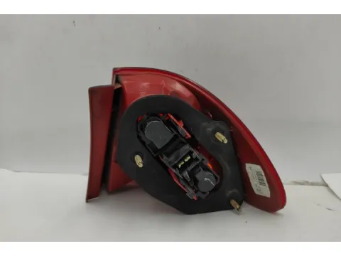 Φανάρι Πίσω Αριστερό για TOYOTA AVENSIS (1997 - 2000) (T220) S-Wagon - 5dr - 