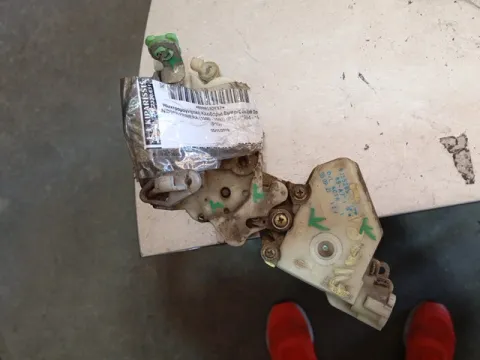 Ηλεκτρομαγνητική Κλειδαριά Εμπρός Δεξιά 2pin για NISSAN PRIMERA (1990 - 1993) (P10) , (1994 - 1996) (P10) 