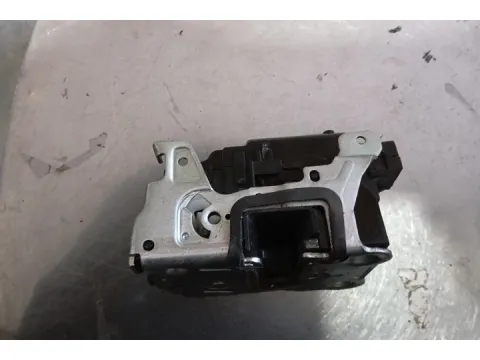 Ηλεκτρομαγνητική Κλειδαριά Πίσω Αριστερή Δίφυλλη 2pin για DACIA DOKKER (2014 - )  - 