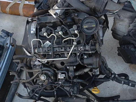 Κινητήρας Κορμός - Καπάκι CFW για SEAT IBIZA (2008 - 2013) (6J) 1200 (CFWA) Diesel 75 TDI Italy