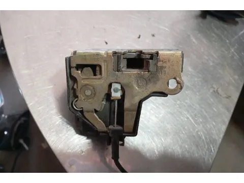 Ηλεκτρομαγνητική Κλειδαριά Εμπρός Δεξιά 2pin για RENAULT MEGANE (1999 - 2002) (LA) (DA) (EA) (KA) ((BA) Hatchback - 5dr , SCENIC (1999 - 2003) (JA) MPV - ΠΟΛΥΜΟΡΦΙΚΑ - 5dr  - 