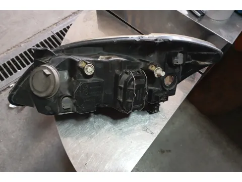 Φανάρι Εμπρός Δεξί Με Σπασμένη Βάση για TOYOTA COROLLA (2004 - 2007) (E120) Hatchback - 5dr (KM22)  - 