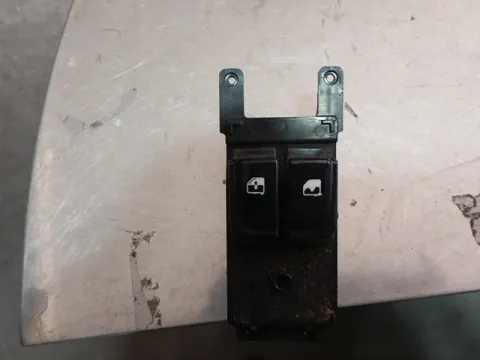 Διακόπτης Παραθύρων Κεντρικός Αριστερής 2πλός  11pin για HYUNDAI i20 (2009 - 2011) 