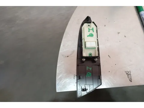 Διακόπτης Παραθύρων Κεντρικός Αριστερής 2πλός 20pin  για TOYOTA IQ (2009 - ) (AJ1) Hatchback - 3dr  - 