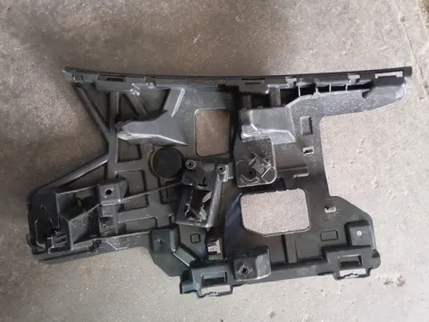 Βάση Προφυλακτήρα Βάση Προφυλακτήρα Πλαϊνή Αριστερή για VOLVO V40 (2013 - ) Hatchback - 5dr 