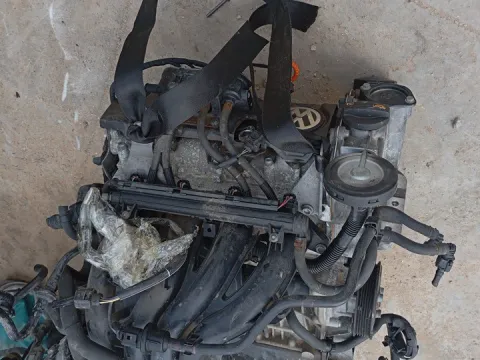 Κινητήρας Κορμός - Καπάκι CNK για VW POLO (2009 - 2014) (6R) 1600 (CNK) Petrol - LPG Bi-Fuel 16V 80hp Italy