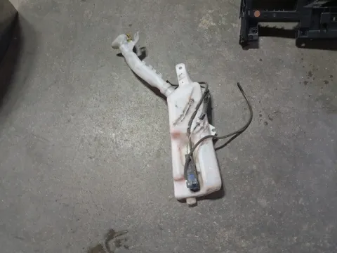 Δοχείο Υαλοκαθαριστήρων Με Μοτέρ για RENAULT CLIO (2009 - 2013) 