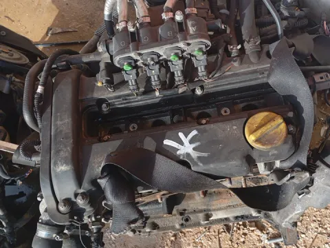 Κινητήρας Κορμός - Καπάκι Z14XEP για OPEL ASTRA (2004 - 2007) H 1400 (Z14XEP) Petrol 90 ITALY