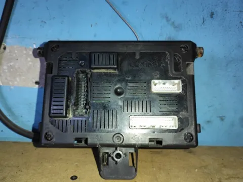 Εγκέφαλος Άνεσης (Comfort Control Unit Module) 8200652285 για RENAULT CLIO (2009 - 2013) (BR) Hatchback - 5dr 