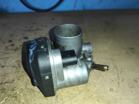 Σώμα Πεταλούδας 036133062 για VW GOLF (1998 - 2004) Mk4 (1J1) ΤΕΛΑΡΟ 69"(πισω σκαλα)