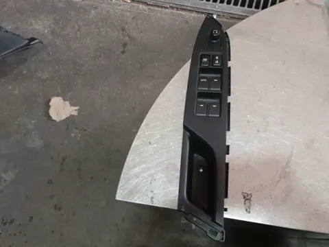 Διακόπτης Παραθύρων Κεντρικός Αριστερής 4πλός 11+20pin για SUZUKI VITARA (2015 - ) SUV - ΕΚΤΟΣ ΔΡΟΜΟΥ - 5dr 