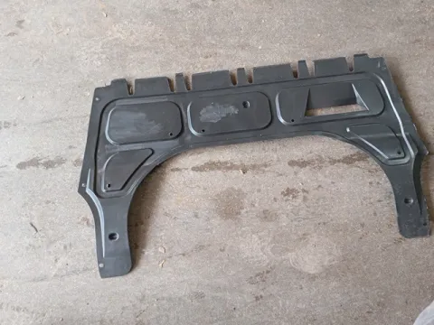 Ποδιά Μηχανής Κεντρική Ιμιτασιόν για VW POLO (2002 - 2005) (9N) *Γ*