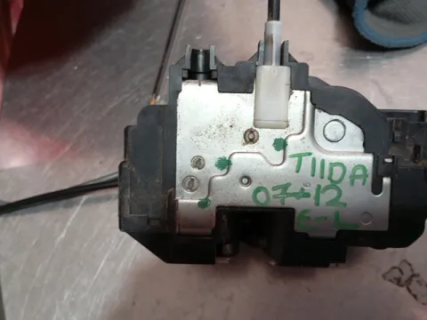 Ηλεκτρομαγνητική Κλειδαριά Εμπρός Αριστερή 3pin για NISSAN TIIDA (2007 - 2011) (C11) 