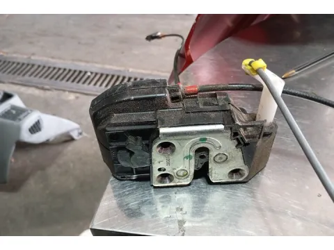 Ηλεκτρομαγνητική Κλειδαριά Εμπρός Αριστερή 3pin για NISSAN TIIDA (2007 - 2011) (C11)  - 