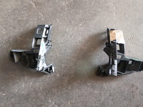 Σέτ Βάσεις Προφυλακτήρα Πίσω Αριστερή - Δεξιά για VW GOLF (2013 - 2016) Mk7 (5G) 