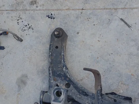 Ψαλίδι Εμπρός Δεξί για SUZUKI VITARA (2015 - ) 1600 Petrol (M16A) 4WD (120 HP) 4*4 *ΔΒ* ITALY