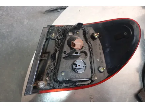 Φανάρι Πίσω Αριστερό Ελαττωματικό  για NISSAN ALMERA (2000 - 2002) (N16) , (2002 - 2006) (N16)  - 