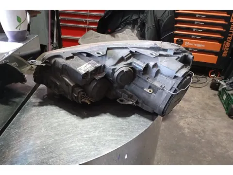 Φανάρι Εμπρός Δεξί Θολό  Μαύρο Φόντο για VW GOLF (2009 - 2013) Mk6 (5K1)  - 