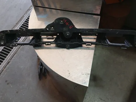 Βάση Κεντρική  Προφυλακτήρα Πίσω Πλαστική AV1117B861AC για FORD B-MAX (2013- ) 