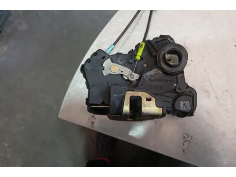 Ηλεκτρομαγνητική Κλειδαριά Εμπρός Δεξιά 2pin για TOYOTA AVENSIS (2006 - 2008) (T250)  - 