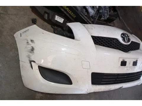 Προφυλακτήρας Εμπρός Ελαττωματικός για TOYOTA YARIS (2009 - 2012) (XP90)  - 