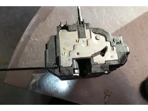 Ηλεκτρομαγνητική Κλειδαριά Πίσω Αριστερή 3pin για NISSAN MICRA (2003 - 2005) (K12) , (2005 - 2011) (K12)  - 