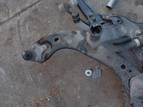 Ψαλίδι Εμπρός Αριστερό για TOYOTA C-HR (2017 - 2019) 1800 (2ZR) 134hp Hybrid *ΔΒ* Italy