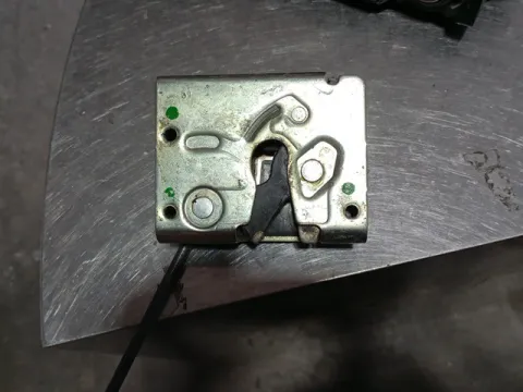 Μηχανισμός Ηλεκτρομαγνητικής Κλειδαριάς  Καπού Πίσω - Μπαγκάζ 2pin 45004087 για MAZDA TRIBUTE (2001 - 2004) (EP) SUV- ΕΚΤΟΣ ΔΡΟΜΟΥ - 5dr - FORD ESCAPE 