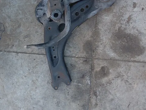 Ψαλίδι Εμπρός Αριστερό για VW GOLF (2013 - 2016) Mk7 (5G) 1400 (CUK) Petrol - Electric Hybrid TSI 147hp *ΔΒ* Italy