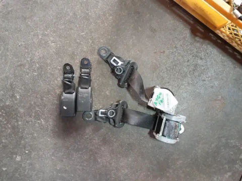 Σετ Ζώνη Ασφαλείας  Πίσω  Αριστερή -  Δεξιά για TOYOTA AYGO (2017 - 2021) Hatchback - 5dr , Hatchback - 3dr 