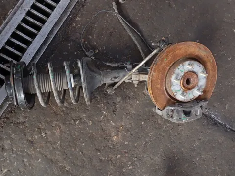 Άκρο Πλήρες Εμπρός Αριστερό Με ABS για HYUNDAI COUPE (1999 - 2001) (RD) ITALY