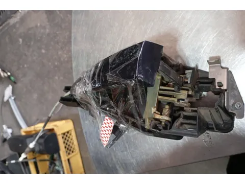 Πετούγια Πόρτας Εξωτερική Εμπρός Αριστερή Χωρίς Καπάκι Αφαλού  για BMW 3 Series (2005 - 2008) (E90-1-2-3)  - 