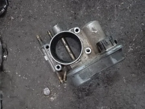 Σώμα Πεταλούδας 25177983 για OPEL CORSA (2000 - 2004) C 