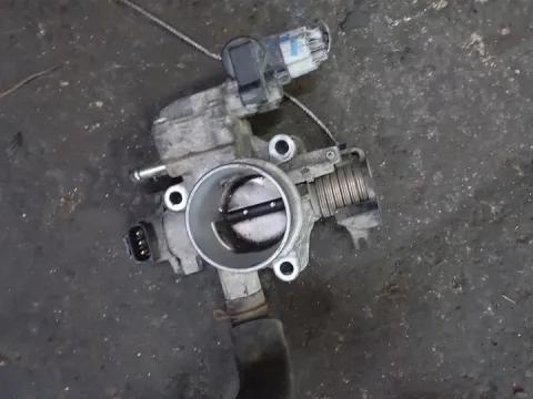 Σώμα Πεταλούδας 2227022050 για TOYOTA AURIS (2007 - 2009) E150 