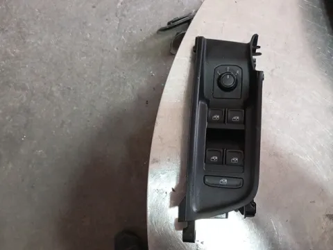 Διακόπτης Παραθύρων Κεντρικός Αριστερής 8+6pin για AUDI A1 (2018 - ) (GB) 