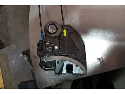 Ηλεκτρομαγνητική Κλειδαριά Πίσω Δεξιά 4pin για TOYOTA AURIS (2009 - 2013)  - 