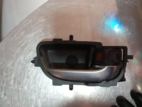 Πετούγια Πόρτας Εσωτερική Πίσω Δεξιά για TOYOTA AURIS (2009 - 2013) Hatchback - 5dr 