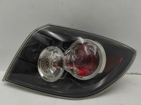 Φανάρι Πίσω Δεξί (ΜΕ ΚΟΚΚΙΝΟ ΦΛΑΣ) για MAZDA 3 (2006 - 2008) (BK) Hatchback - 5dr