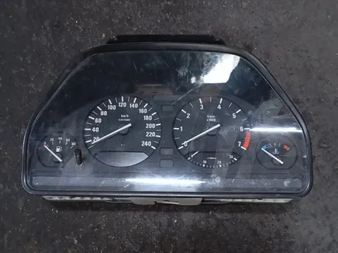 Όργανα Ταμπλό Κοντέρ 1391726 για BMW 5 Series (1988 - 1995) (E34) 